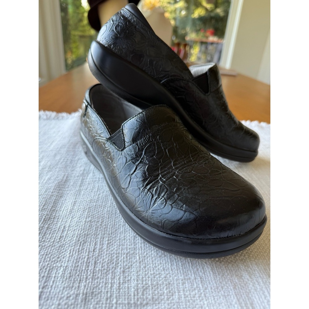 Alegria Black tooled leather slip on loafer  39